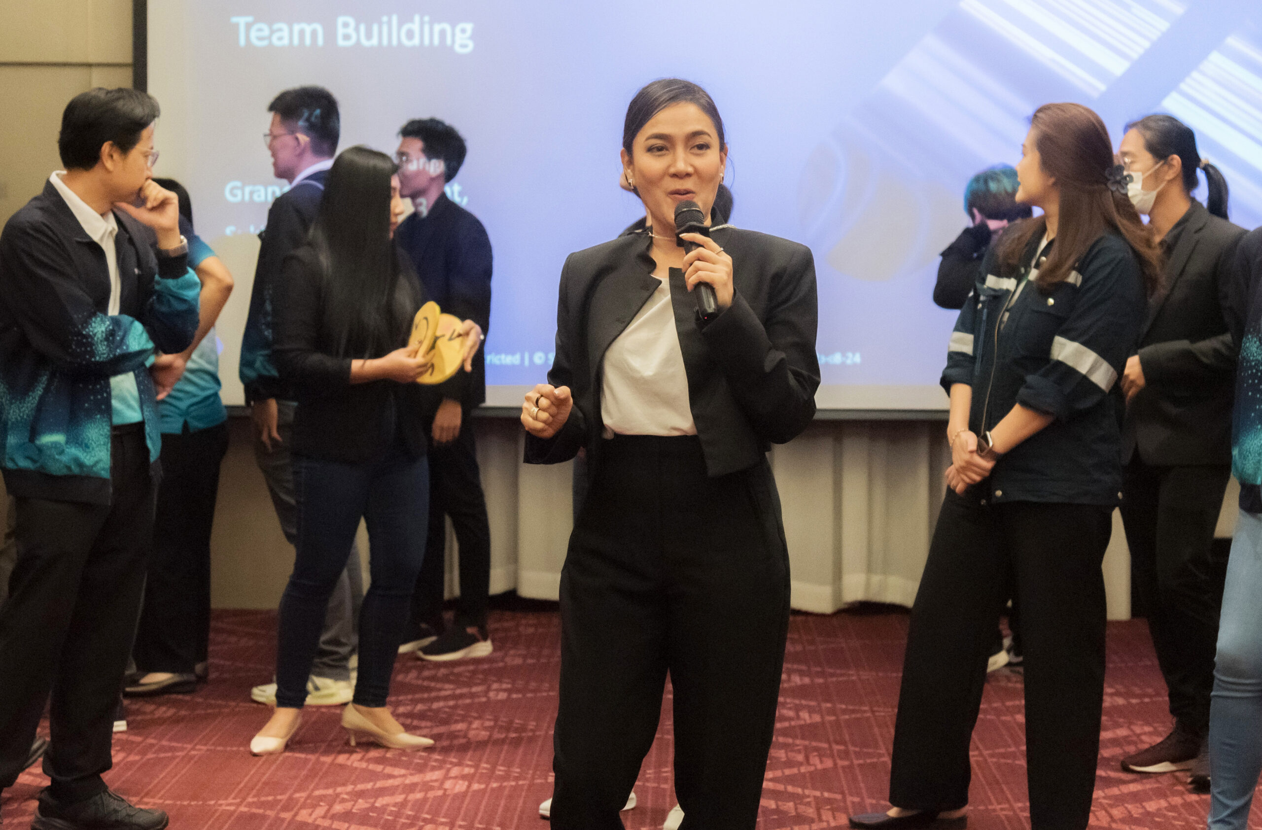 "Team Building Activity" การสร้างทีมสัมพันธ์ในกลุ่มองค์กร กับบริษัท Siemens